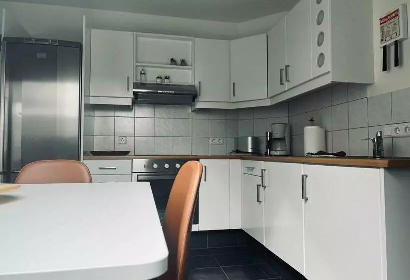 G10 Apartments