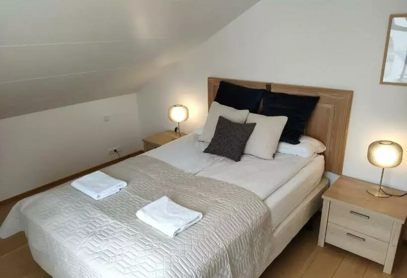 G10 Apartments