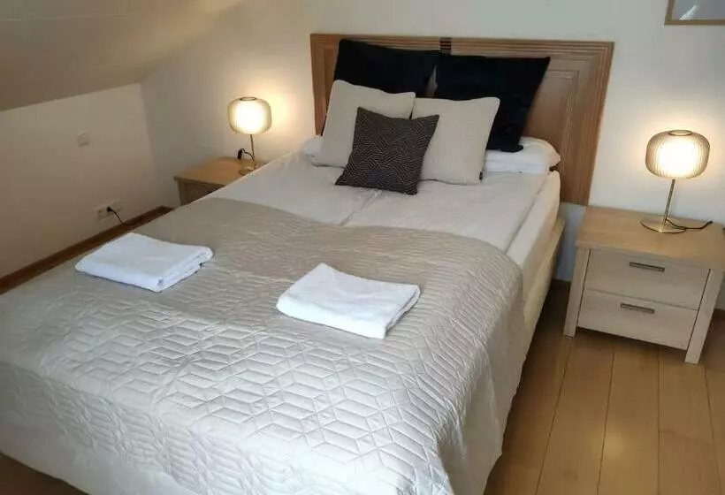 G10 Apartments