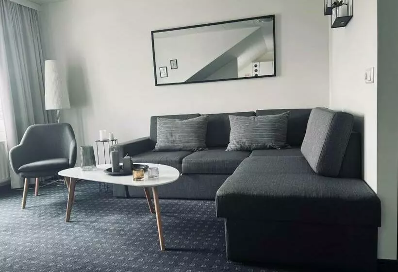 G10 Apartments