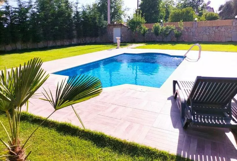 Köyceğiz De Bağımsız Havuzlu Lüks Villa: Bülbül