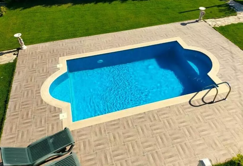 Köyceğiz De Bağımsız Havuzlu Lüks Villa: Bülbül