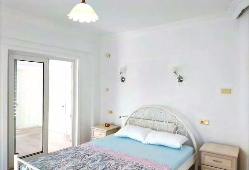 Köyceğiz De Bağımsız Havuzlu Lüks Villa: Bülbül
