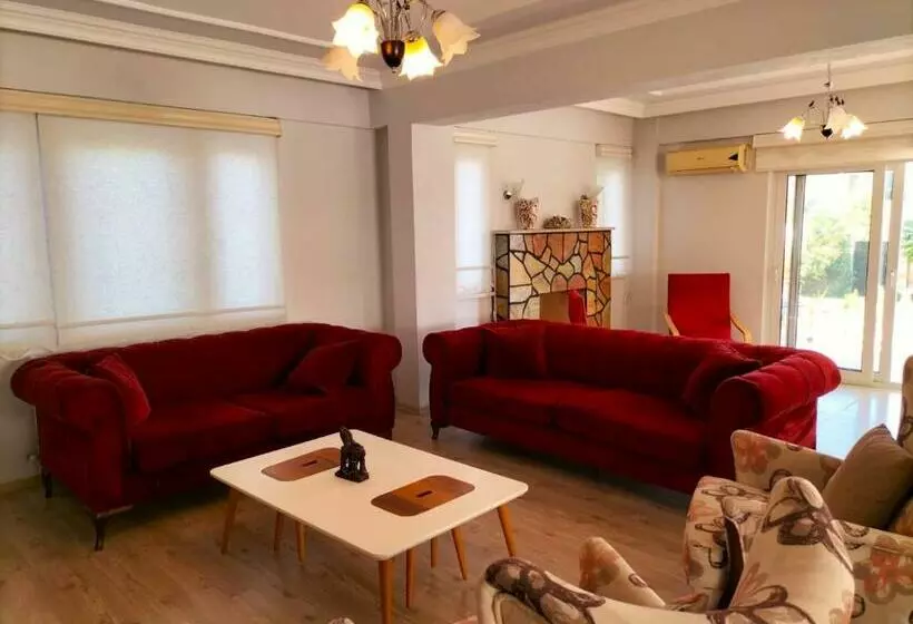 Köyceğiz De Bağımsız Havuzlu Lüks Villa: Bülbül