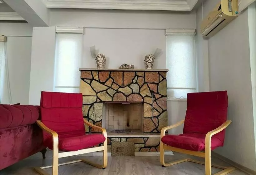 Köyceğiz De Bağımsız Havuzlu Lüks Villa: Bülbül