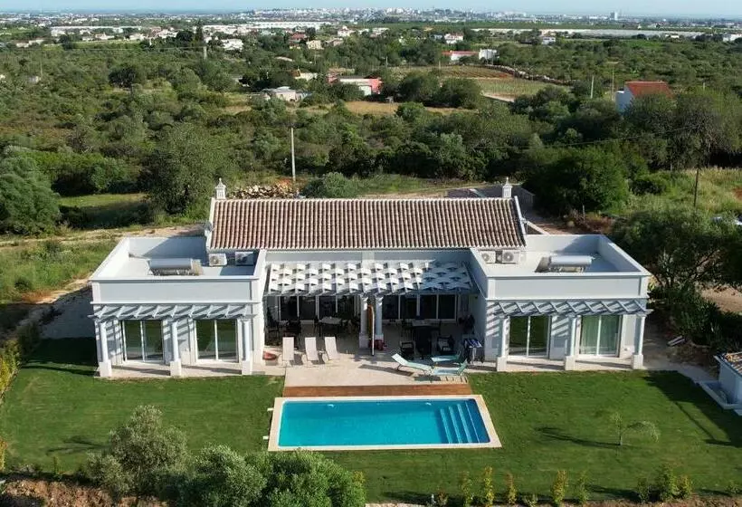 Semi Detached Villa With Pool In Rural Setting