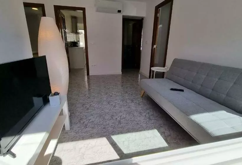 Apartamento Renovado En Barrio De Los Pescadores
