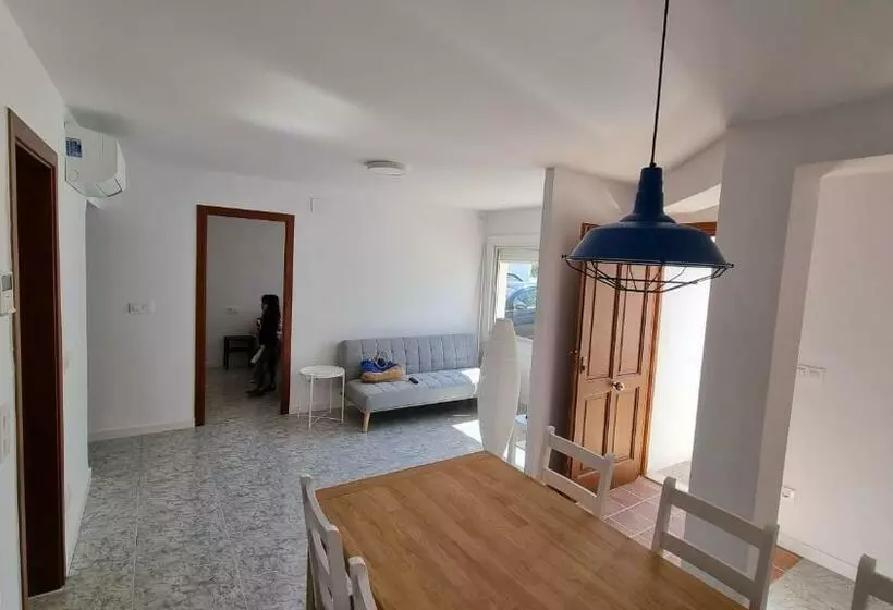 Apartamento Renovado En Barrio De Los Pescadores