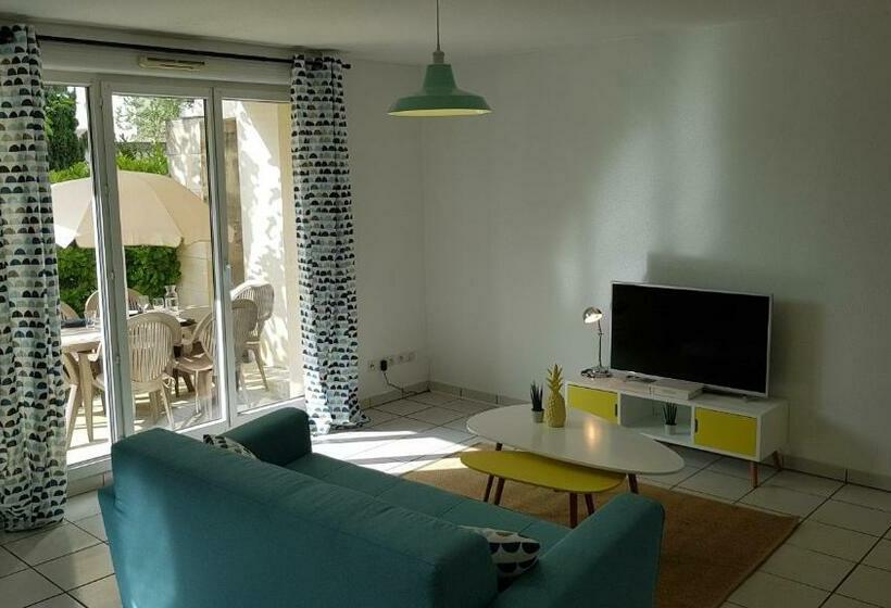 Appartement 2 Pièces Avec Jardin Privatif