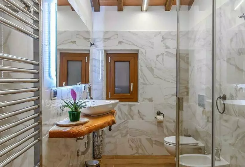 Gattaia Apartments With Swimming Pool