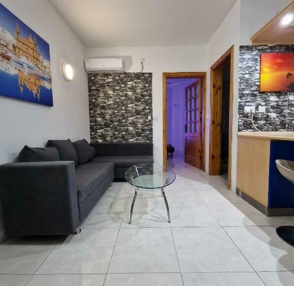 Central Properties   Msida Modern Apartment