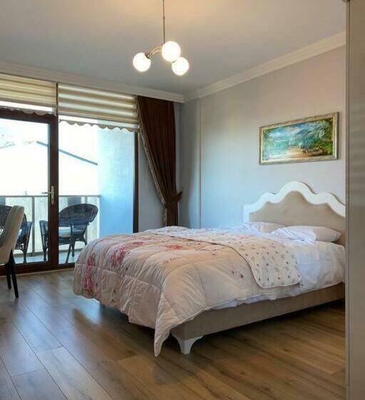 Private Villa In Yalova/thermal, With Heated Pool