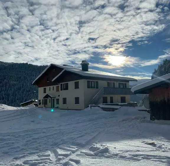 Terrasse Sur Les Aravis
