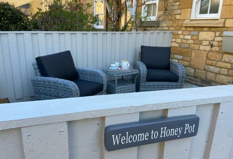 Honey Pot, Chipping Campden, Parking, Garden, Late Check Out