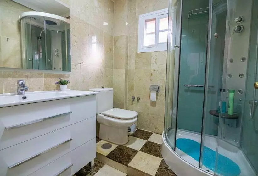 Lujosa Villa En Alhaurin De La Torre 7 Dormitorios