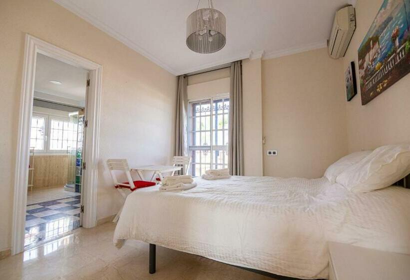 Lujosa Villa En Alhaurin De La Torre 7 Dormitorios