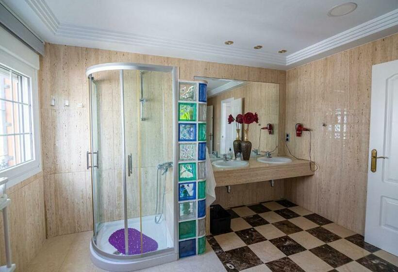 Lujosa Villa En Alhaurin De La Torre 7 Dormitorios