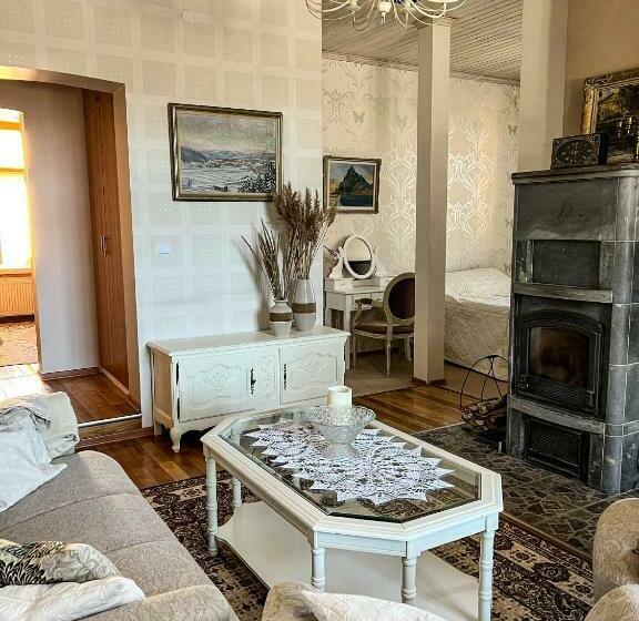 Spacious 1 Bedroom Apartment With Sauna