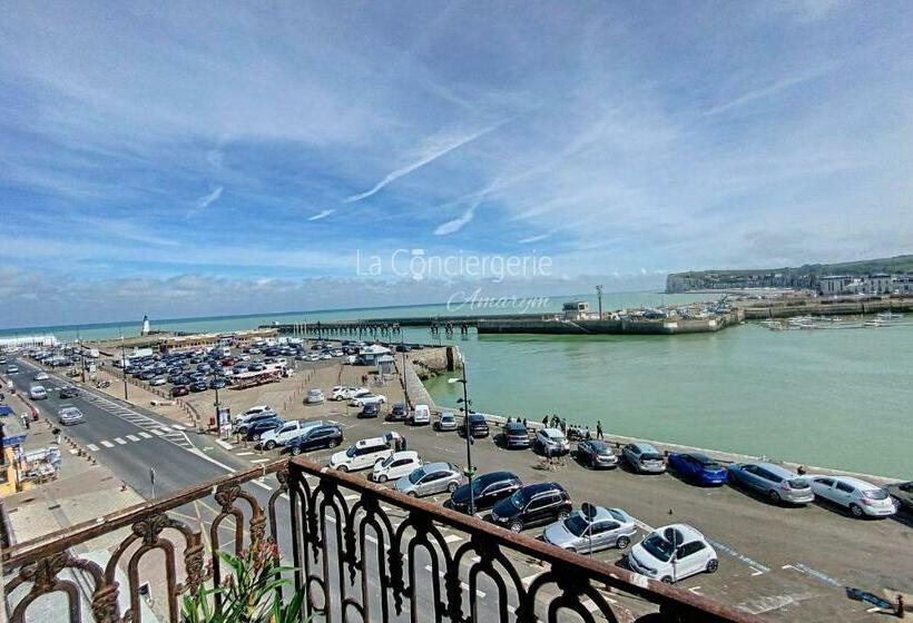 Th 35   Entre Port Et Mer