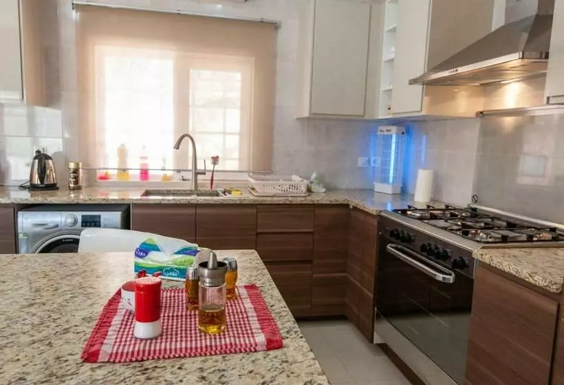 Jerash Hills Farm & Chalets