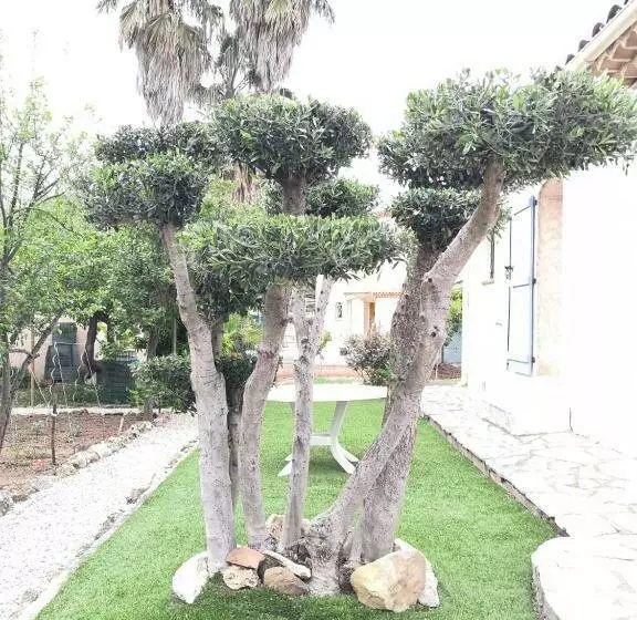 Le Néflier