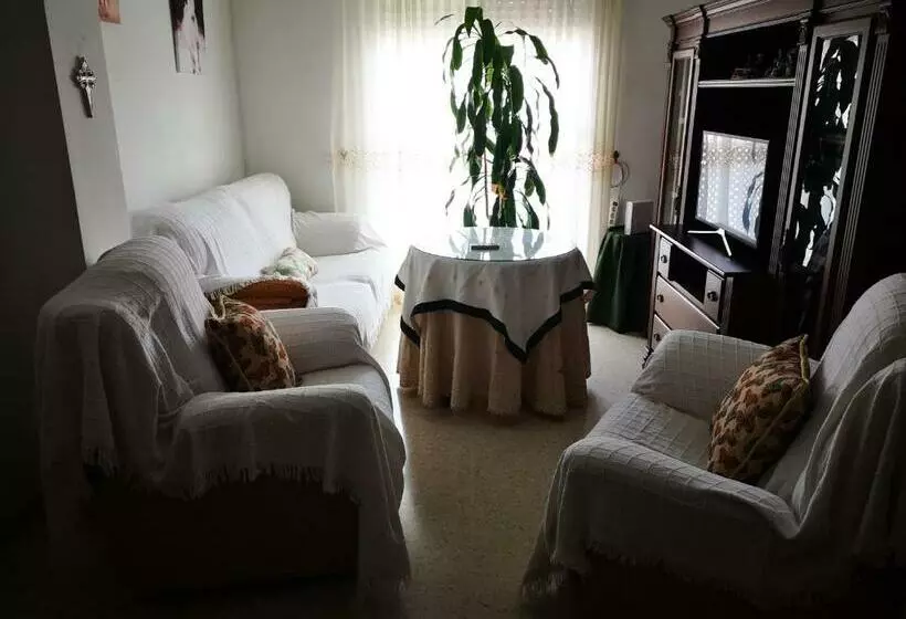Piso Céntrico De 3 Dormitorios, 2 Baños + Garaje