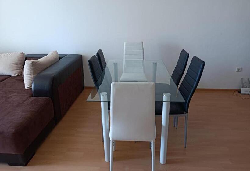 Sozopoli Hills, App B7