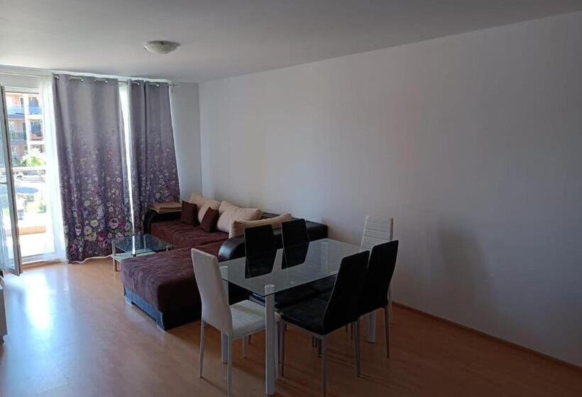 Sozopoli Hills, App B7