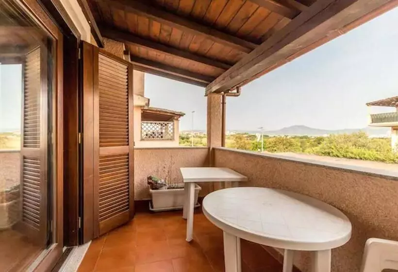 Cozy Apartment With Sea View In Olbia 80 M²