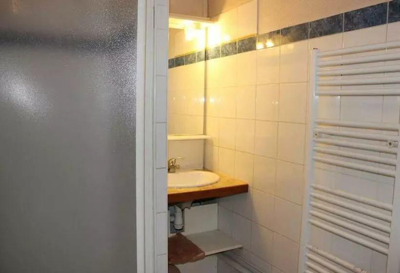 Face Aux Thermes