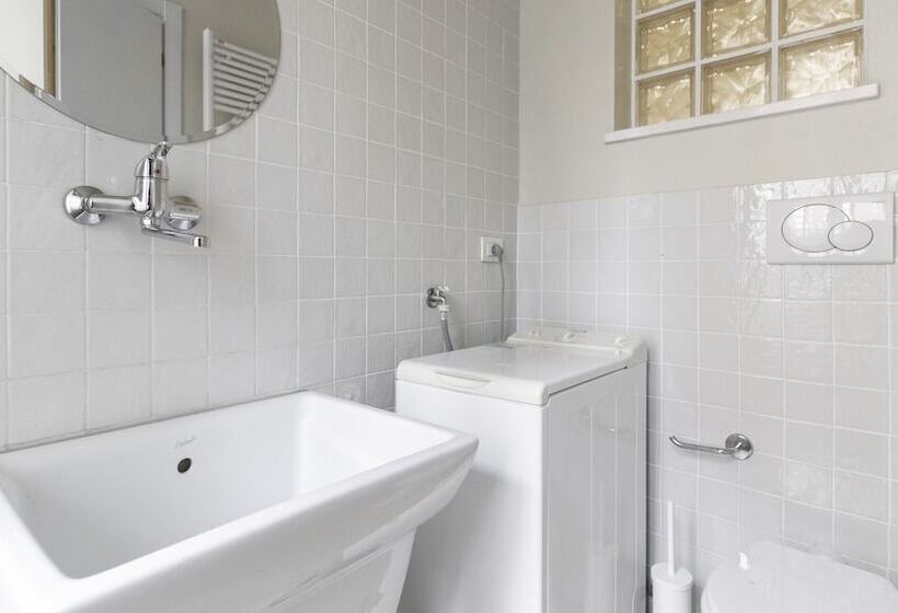 Italianway   The B Village New