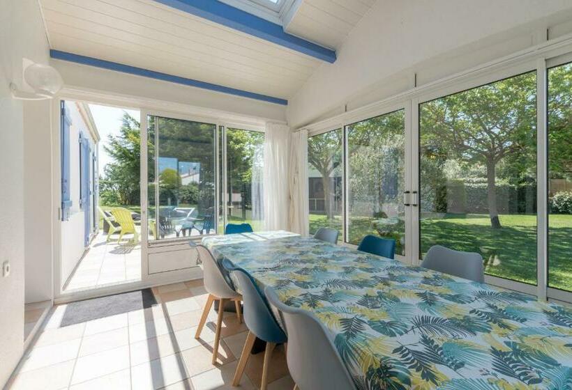 Maison Spacieuse Avec Jardin Arboré