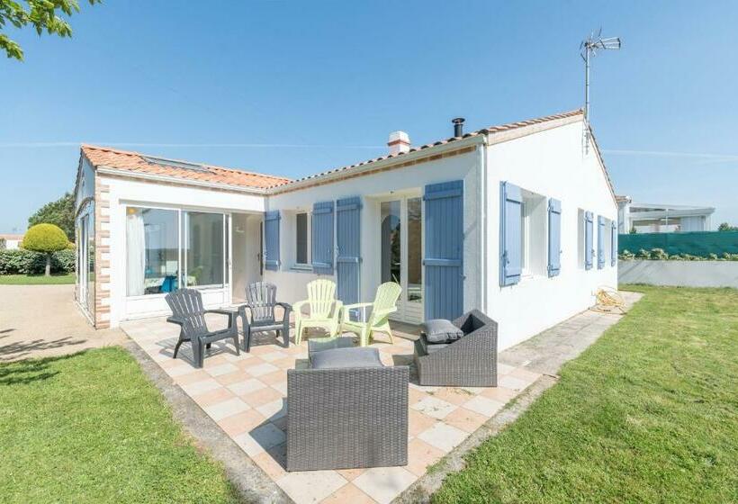 Maison Spacieuse Avec Jardin Arboré