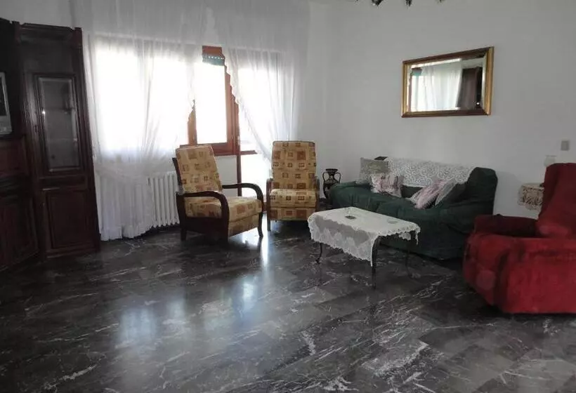 Marinella Seaside Apartment