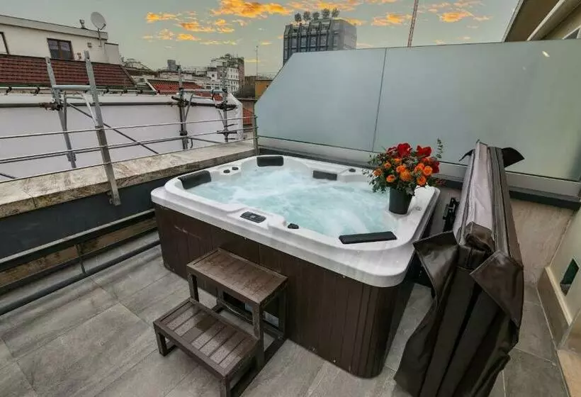 Prestige Boutique Aparthotel  Piazza Duomo