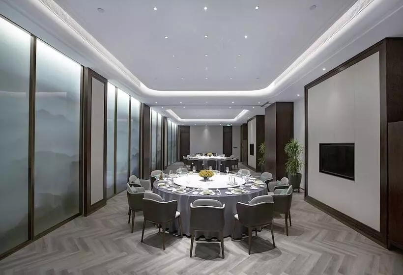 בית מלון כפרי Holiday Inn Taiyuan City Center