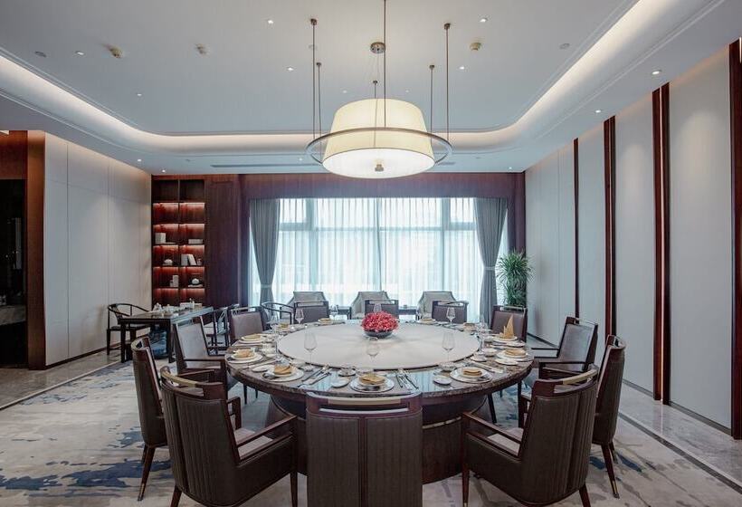 فندق Holiday Inn Taiyuan City Center