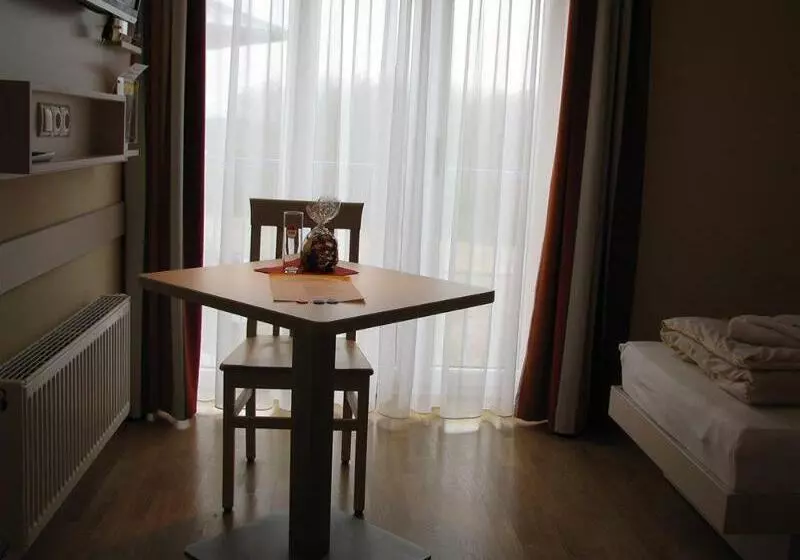 Jufa Hotel Im Brückenkopfpark   Jülich