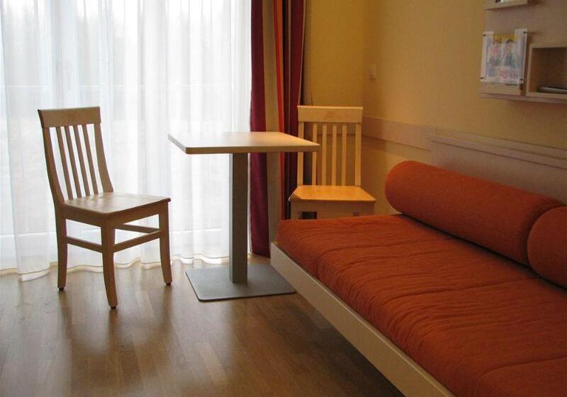 Jufa Hotel Im Brückenkopfpark Jülich