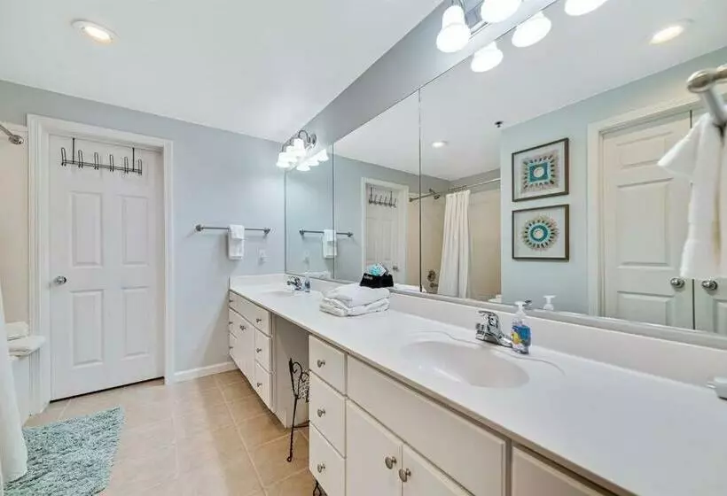 Bristol 205   Beachfront Condo With Breathtaking Views