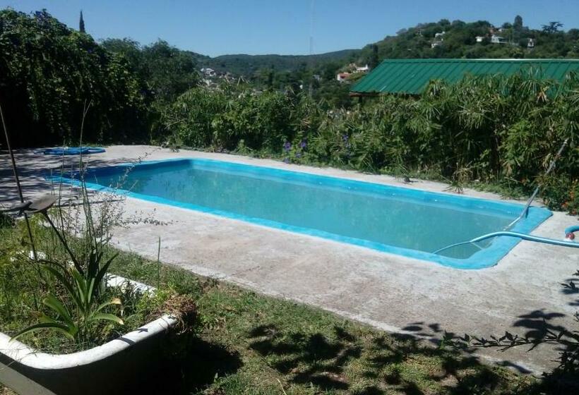 Loft La Cayetana, Grupo Cabaña La Triada