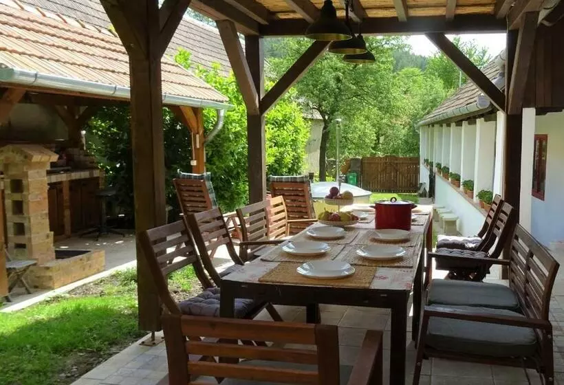 Padláskincsek Muskátlis Vendégház