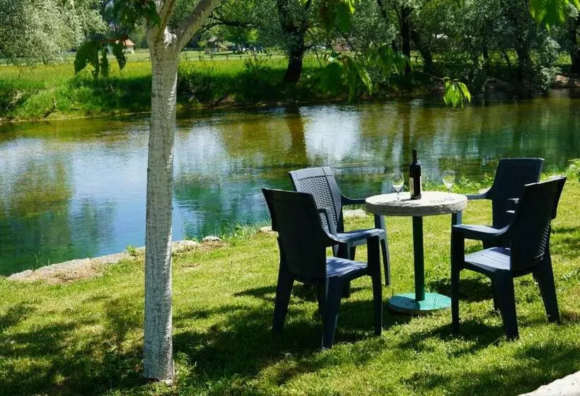 Apartments Manitovac M