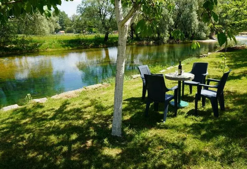 Apartments Manitovac M