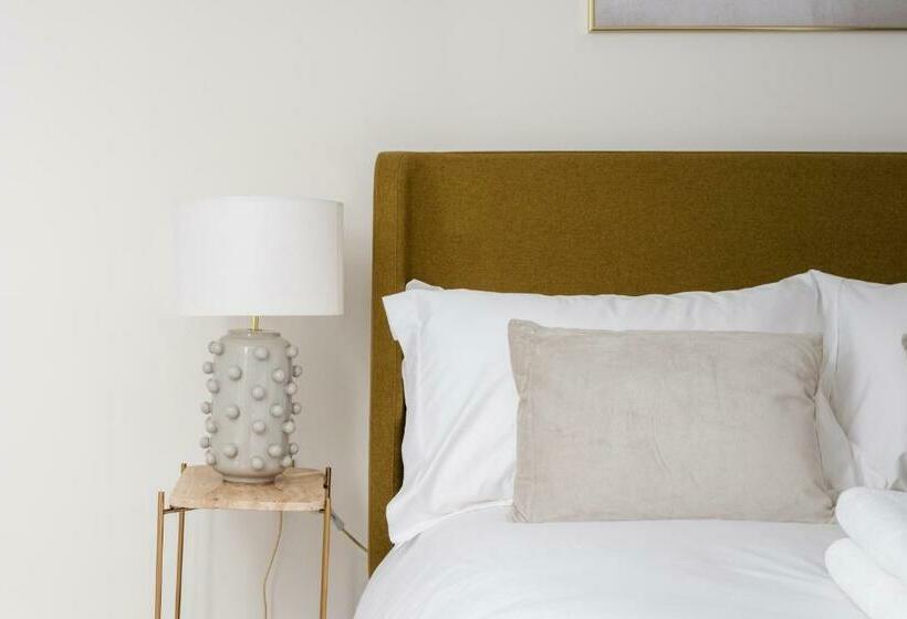 Luxe Design   Heart Of Rothbury   Sleeps 8!