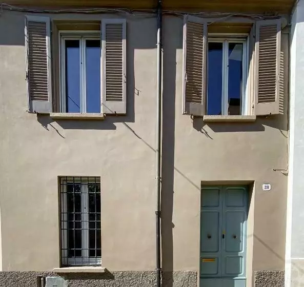 Maison B