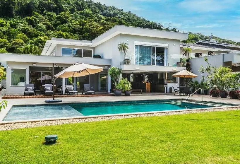 Mansão De Luxo Perto Da Praia Em Caraguatatuba