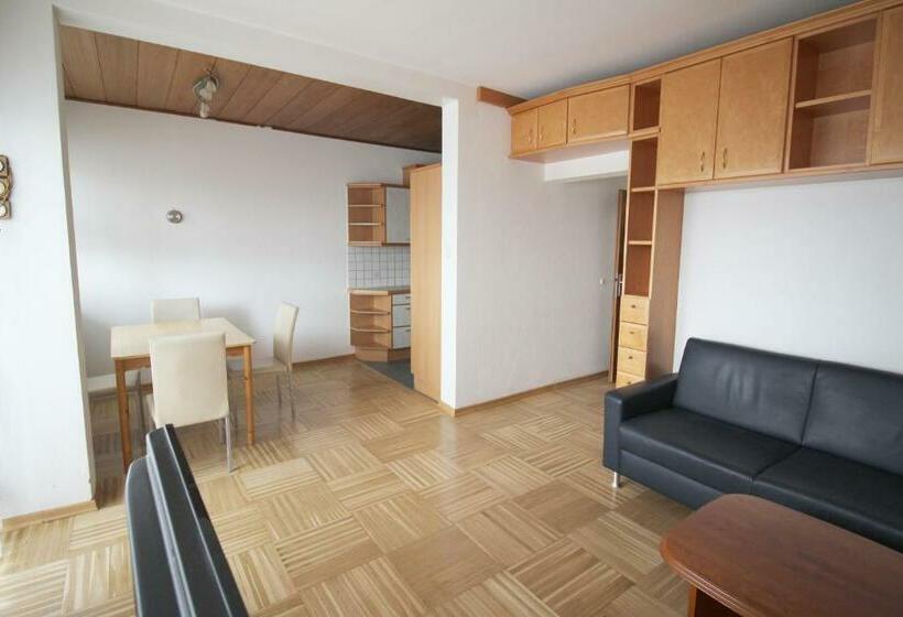 Geräumige Ferienwohnung Im Zentrum