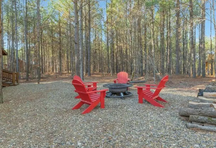 Large Luxury 2br Cabin W Hot Tub Double Trouble Was Designed For Fun Comfort And Memories Minutes Fr