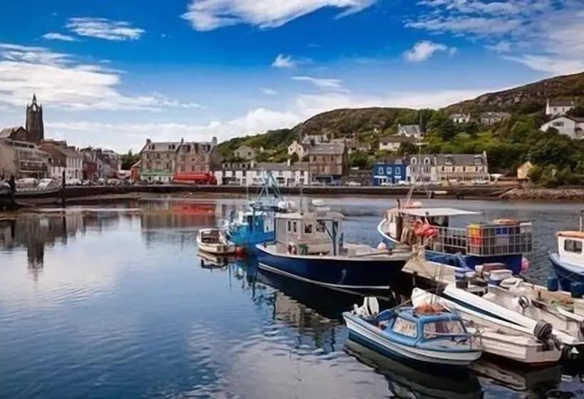 Penlea ~ 1 Bedroom Flat With Harbour View